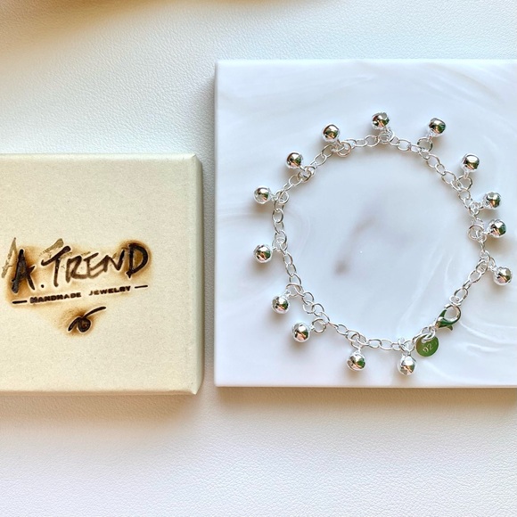 Jewelry - Belo Charm Anklet or bracelet- Silver